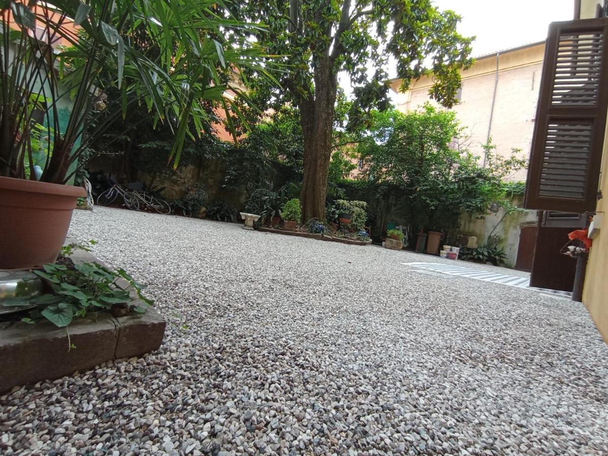 Magnolia Garden Apartment Ferrara Bagian luar foto