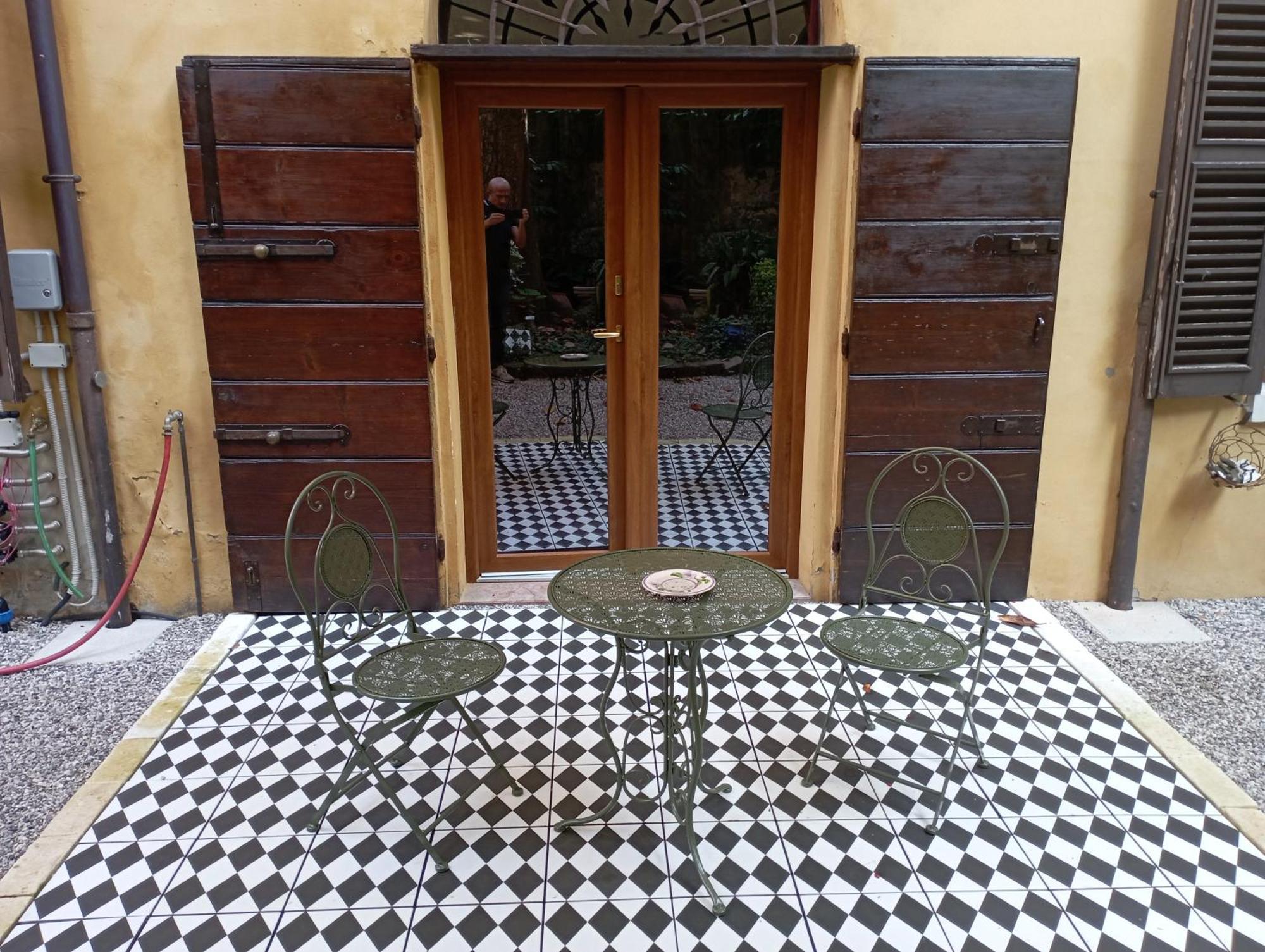 Magnolia Garden Apartment Ferrara Bagian luar foto